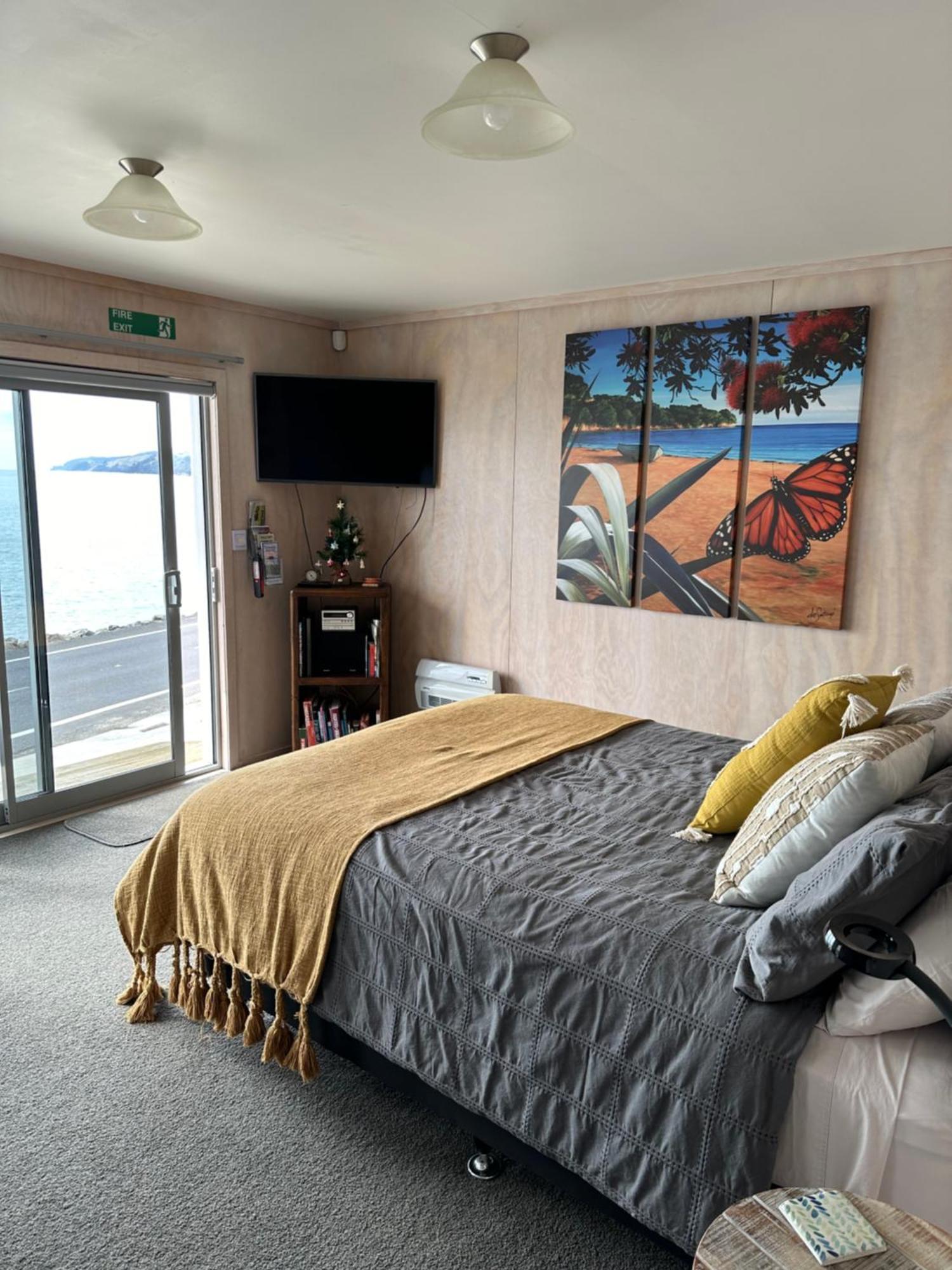 Bed and Breakfast Te Mata Bay Seaviews Tapu Экстерьер фото