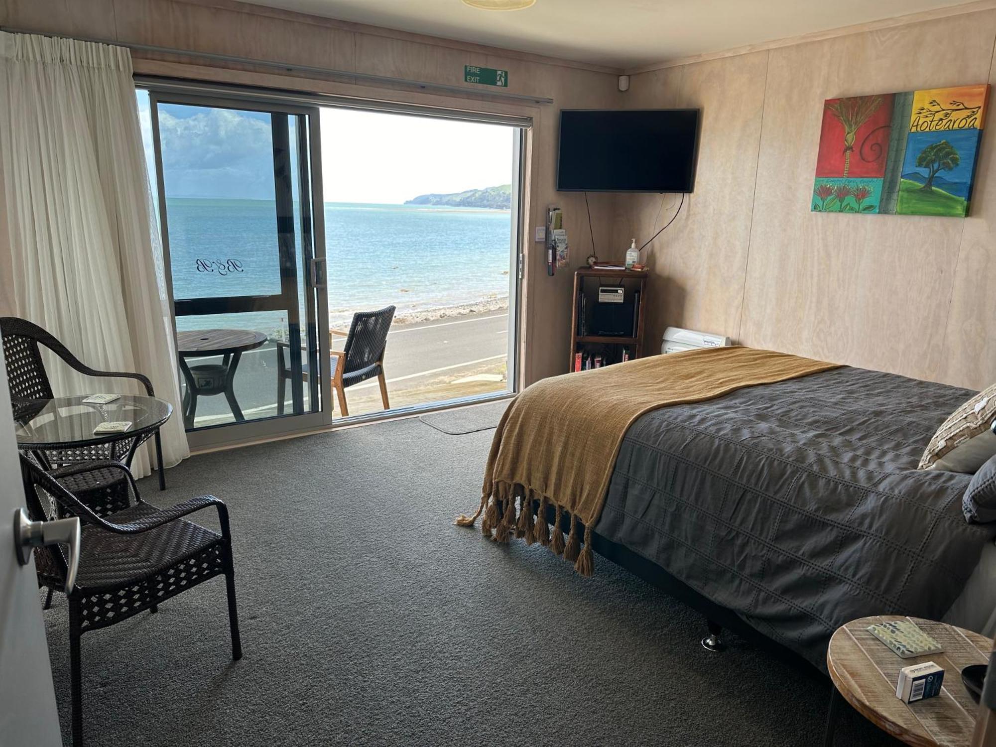 Bed and Breakfast Te Mata Bay Seaviews Tapu Экстерьер фото